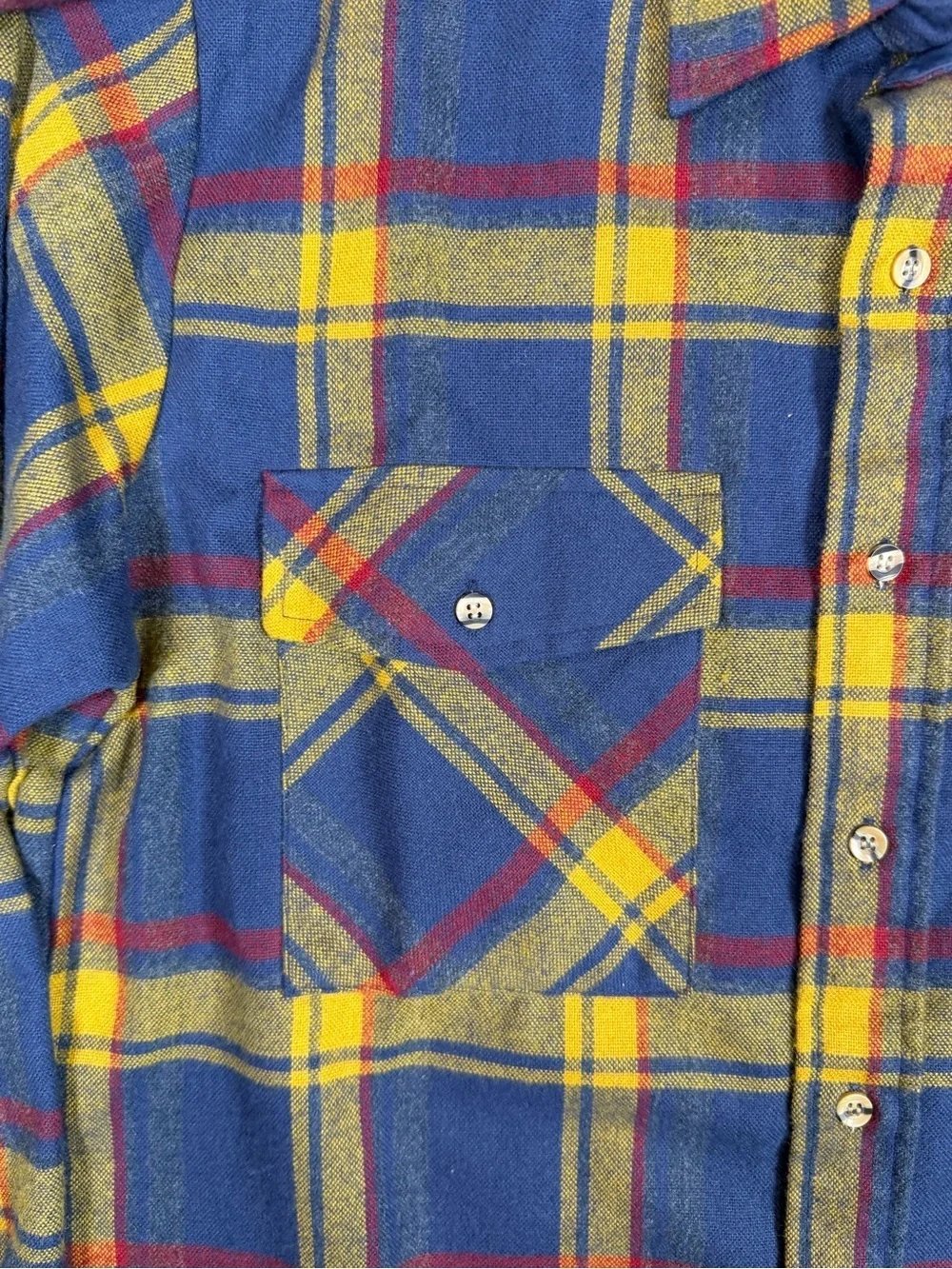 Alpine Trail Size Medium Americana Workwear Plaid Button-Down Shirt Blue Yellow